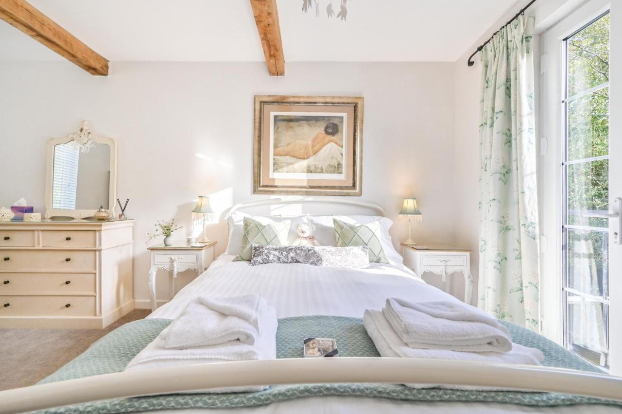 A Superb Bijou Retreat With Jacuzzi Near An Excellent Village Pub Yelverton Kültér fotó